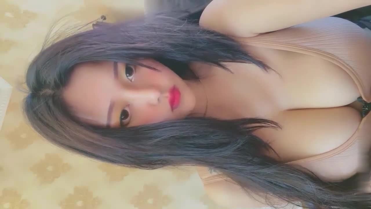 G奶美女一線天肥穴-1